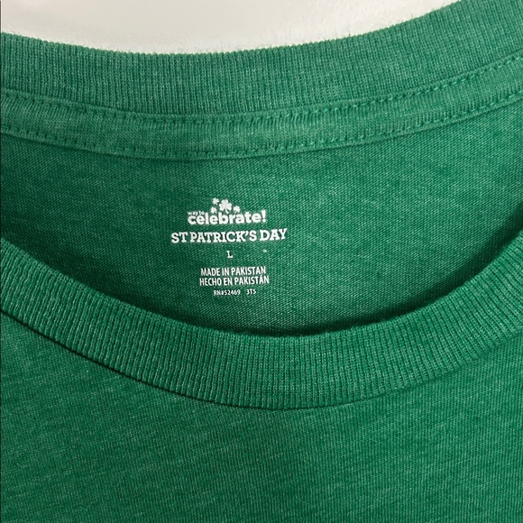 Great Green St Patrick’s Day Lucky Graphic T-Shirt size L - Picture 3 of 6